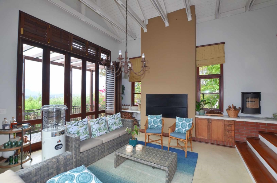 5 Bedroom Property for Sale in Kanonberg Western Cape